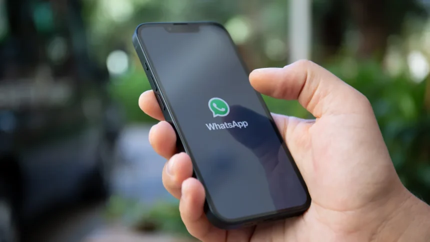 whatsapp ios surumune sabitlenen mesaj bildirimi ozelligi geldi