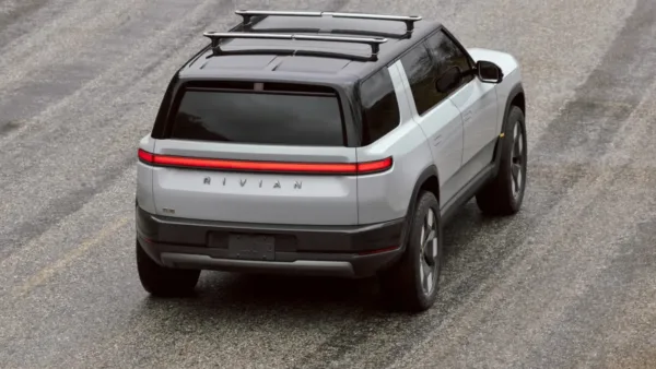Rivian, R2 SUV için batarya cıvatası nedeniyle geri çağırma başlattı